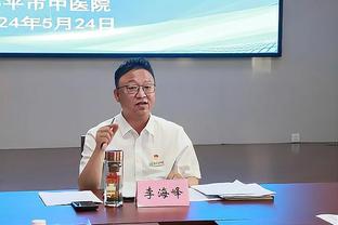 维尼修斯社媒：很高兴再次在沙特比赛，感谢你们对足球的热爱